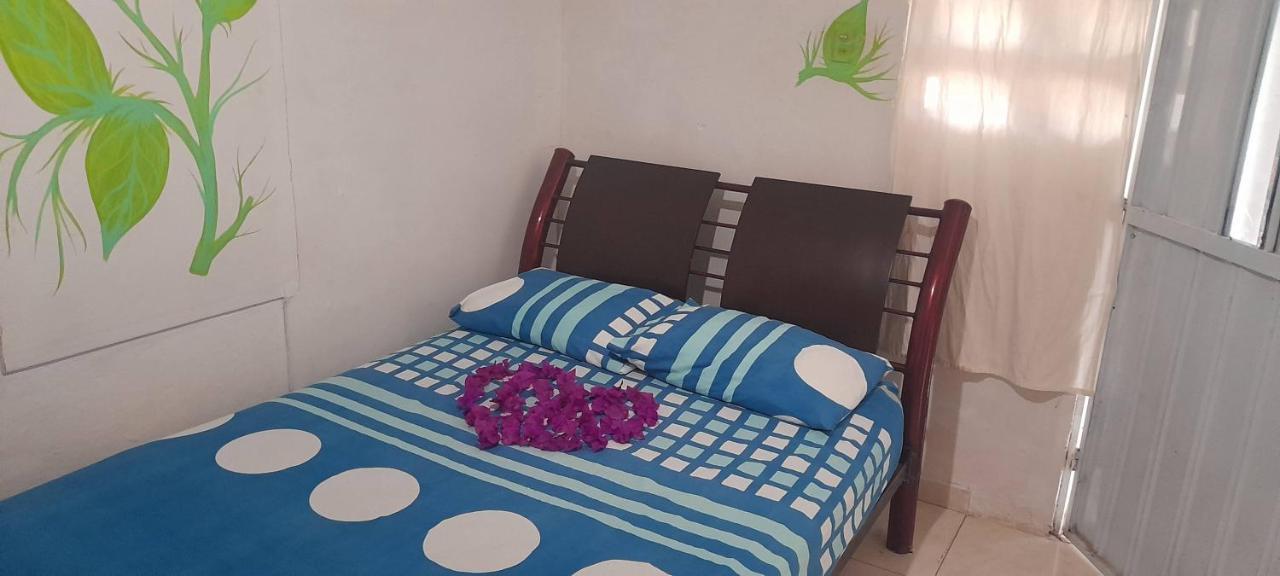 Hostel Villa Silvia Мінка Екстер'єр фото
