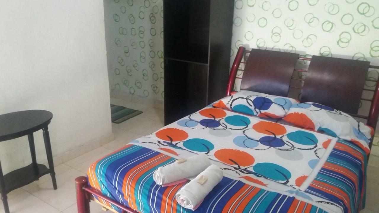 Hostel Villa Silvia Мінка Екстер'єр фото